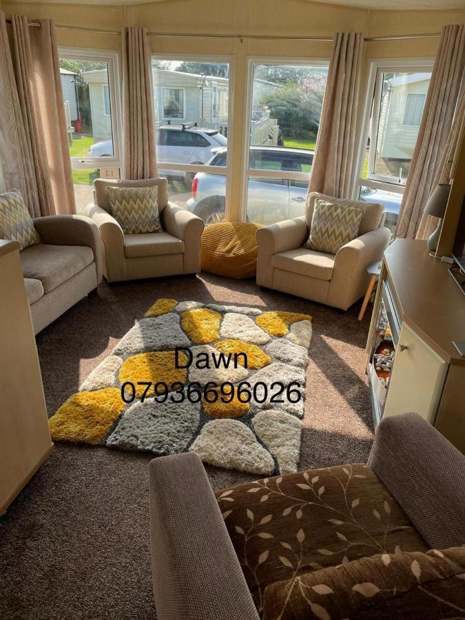 Remarkable 2-Bed Villa Caravan In Driffieldスキップシー エクステリア 写真